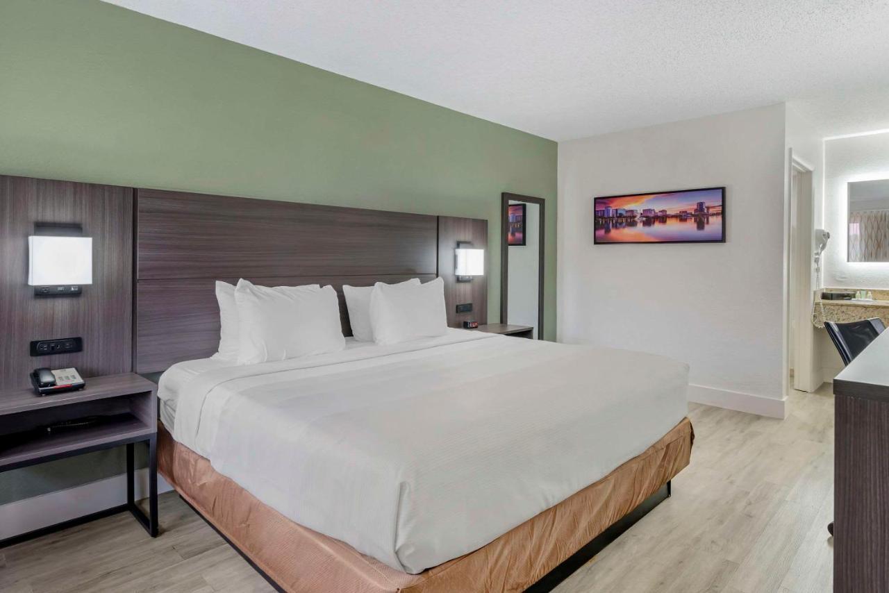 Quality Inn & Suites Orlando East - Ucf Area Alafaya Exteriör bild