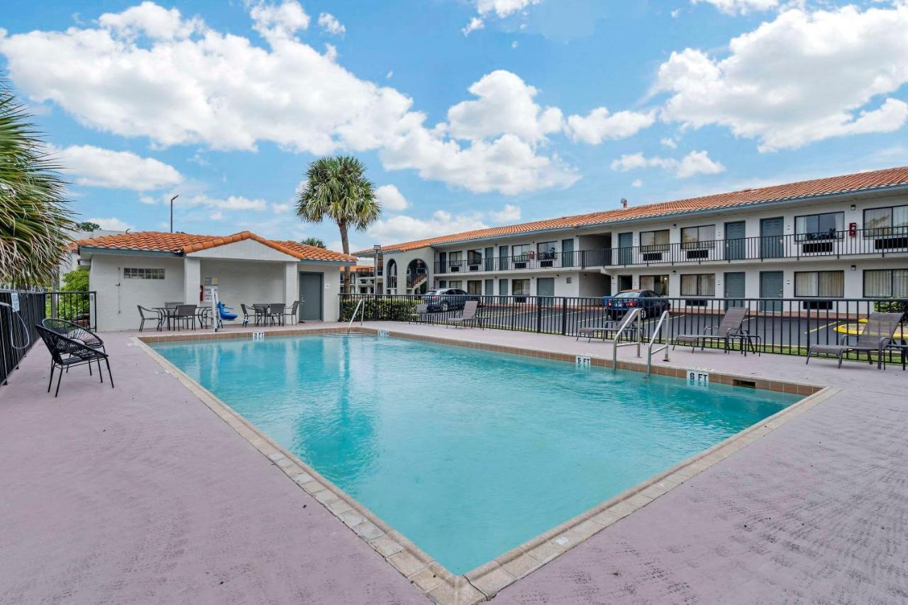 Quality Inn & Suites Orlando East - Ucf Area Alafaya Exteriör bild