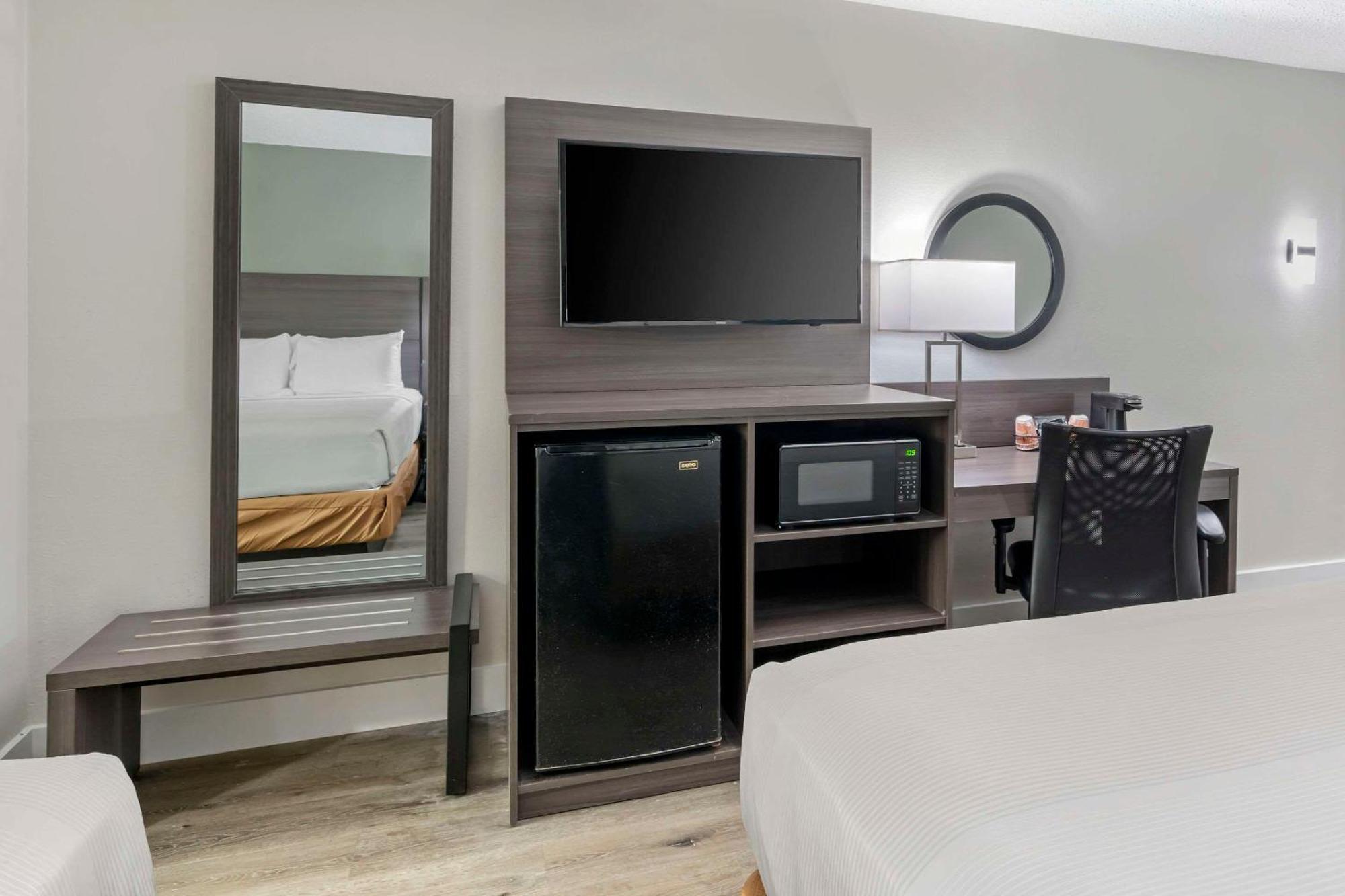 Quality Inn & Suites Orlando East - Ucf Area Alafaya Exteriör bild