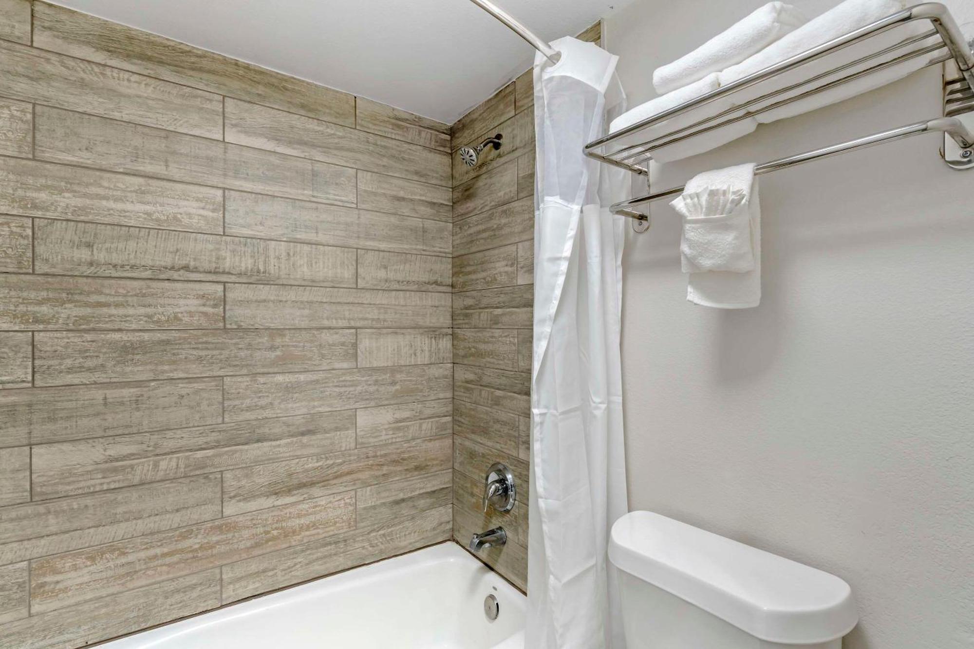 Quality Inn & Suites Orlando East - Ucf Area Alafaya Exteriör bild