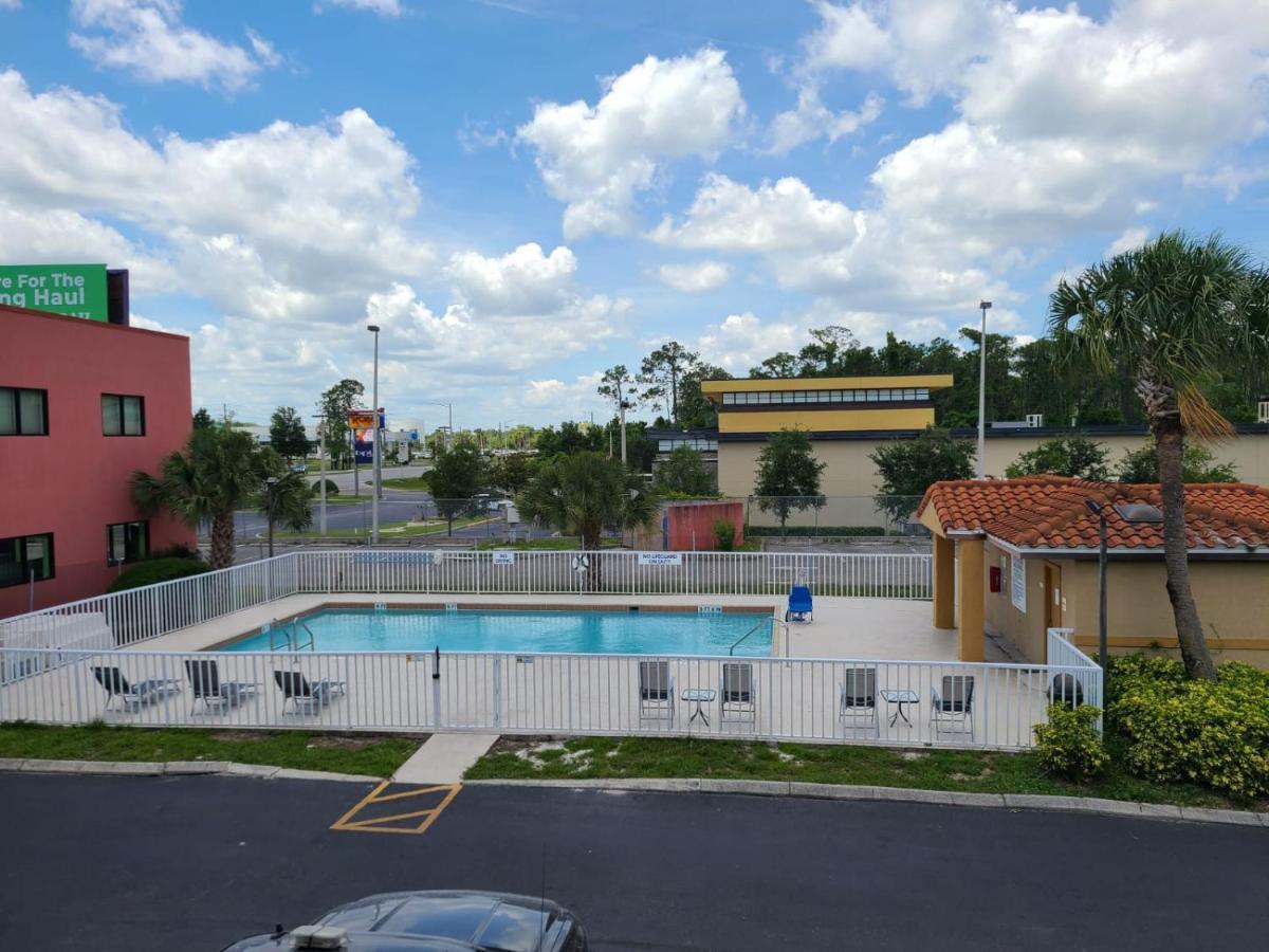 Quality Inn & Suites Orlando East - Ucf Area Alafaya Exteriör bild
