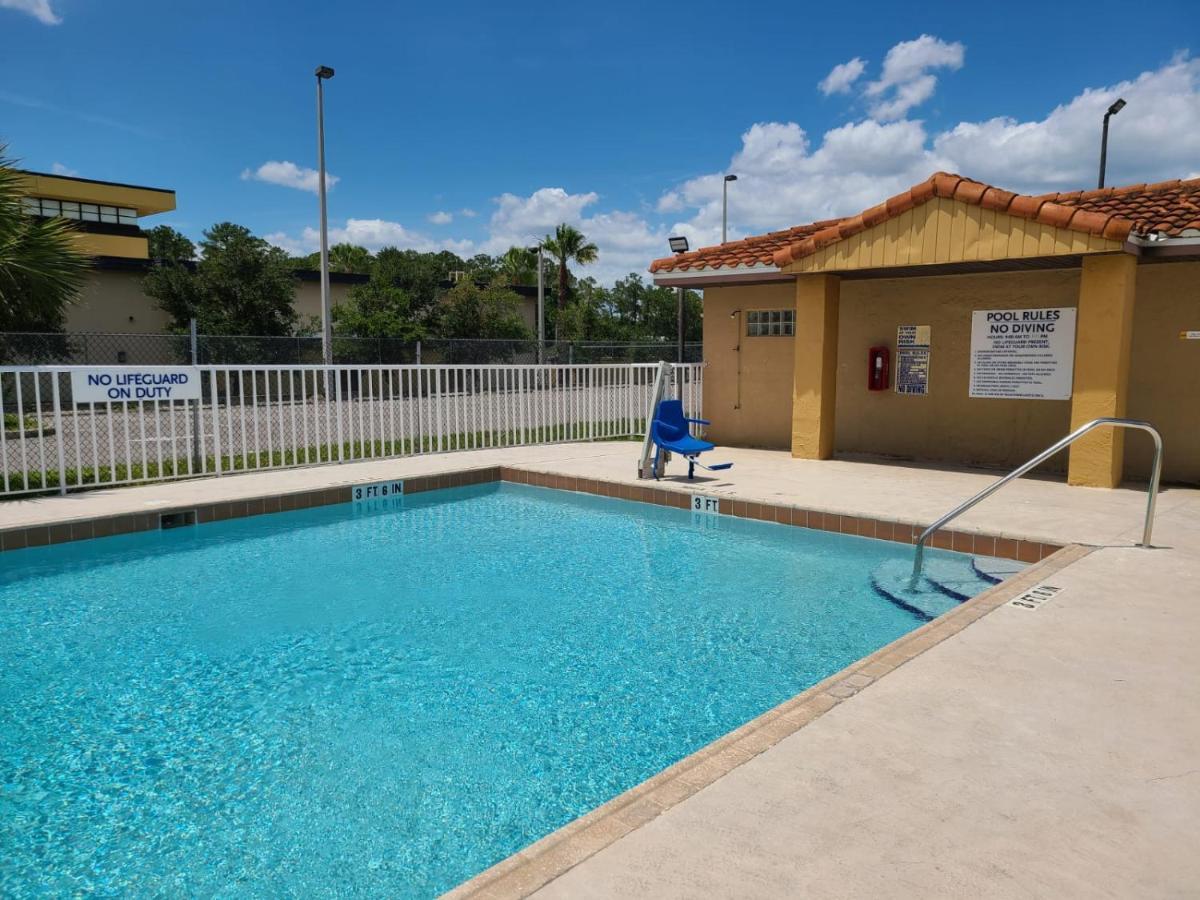 Quality Inn & Suites Orlando East - Ucf Area Alafaya Exteriör bild